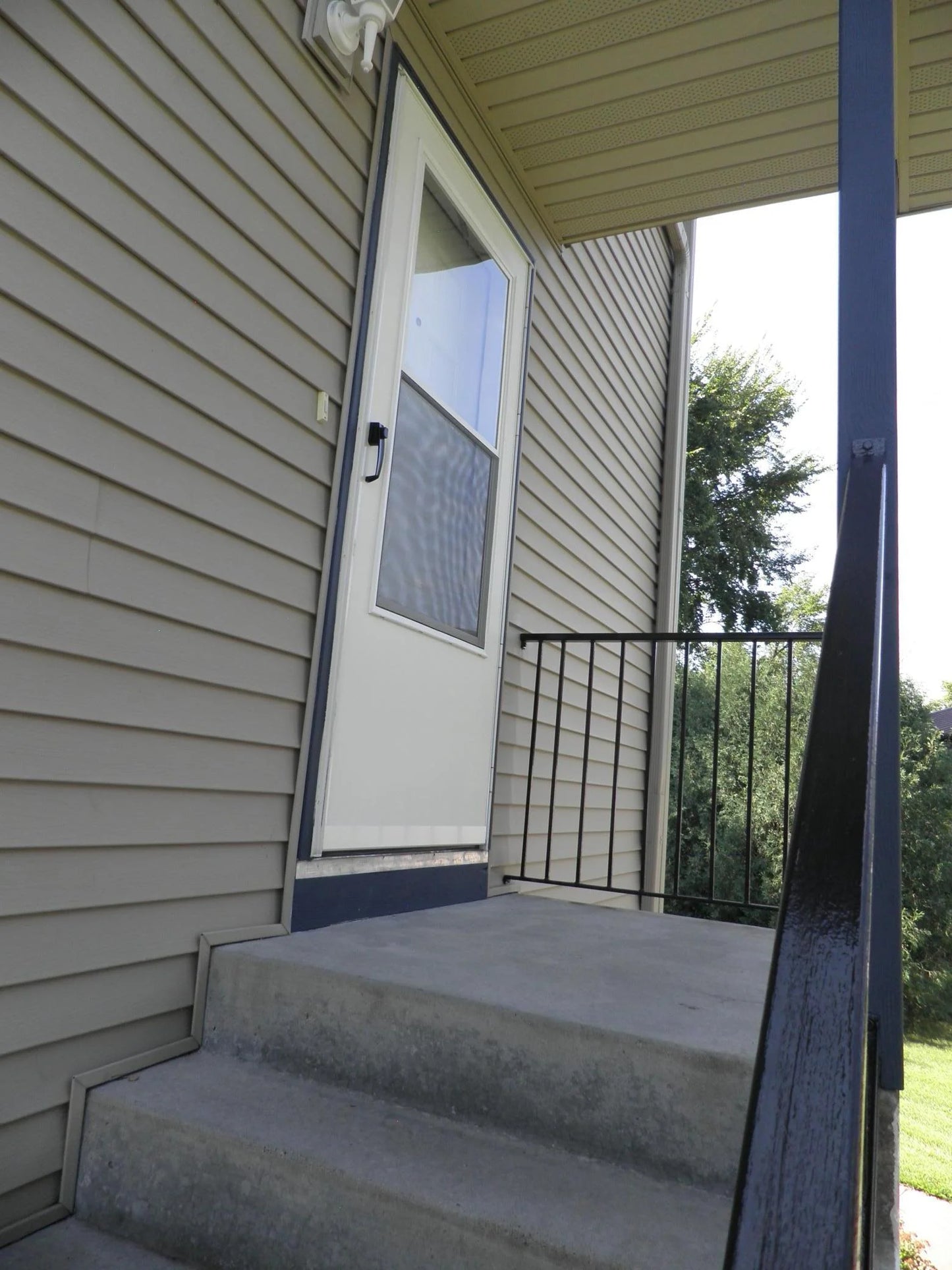 5293 Manchester Drive, Maple Plain, MN 55359
