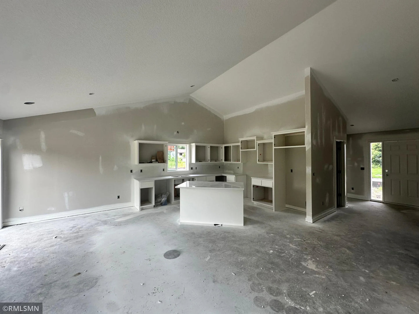6254 209th Street, Forest Lake, MN 55025