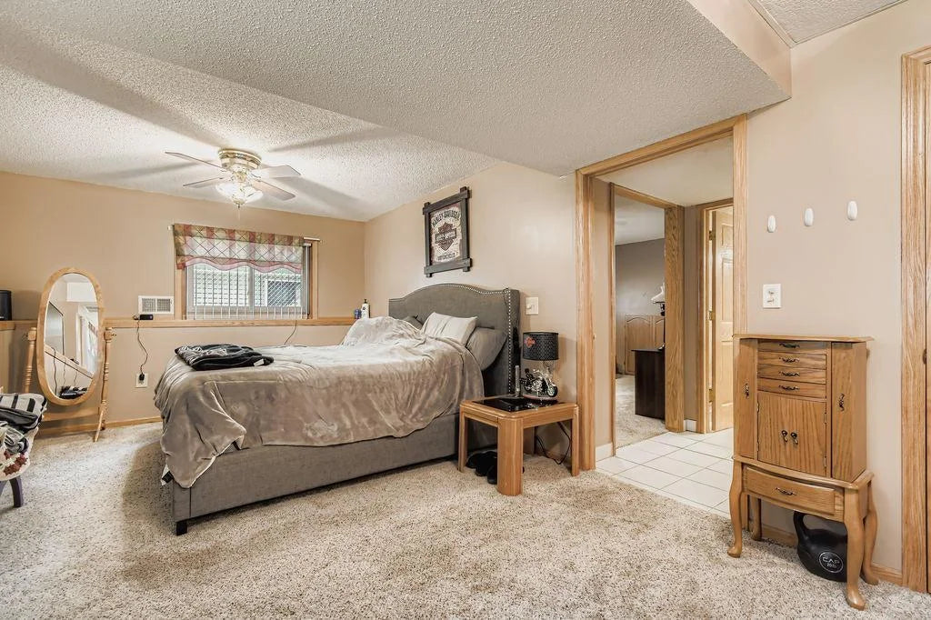 5117 Angeline Avenue, Crystal, MN 55429