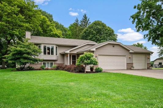 2520 Florida Avenue, Golden Valley, MN 55427