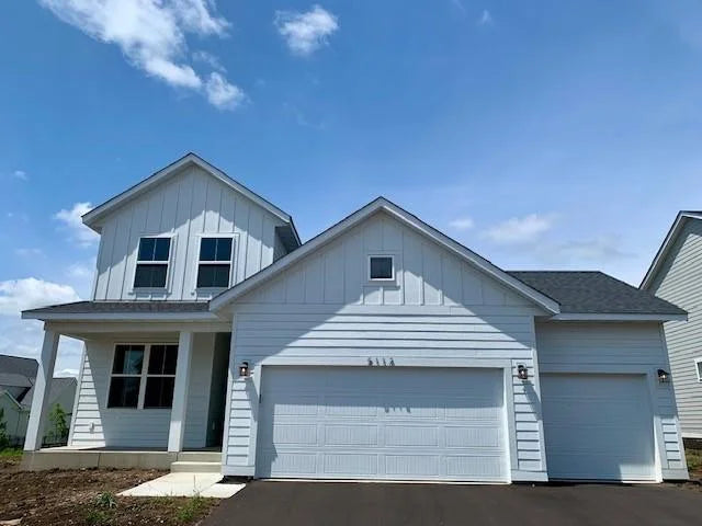 5112 Airlake Drive, Woodbury, MN 55129