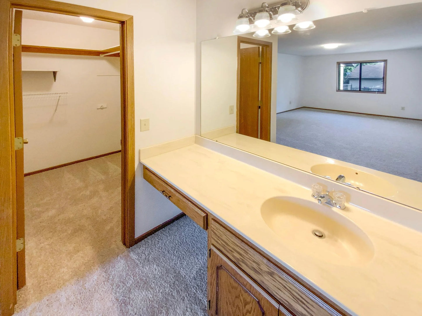 5167 148th Street, Apple Valley, MN 55124