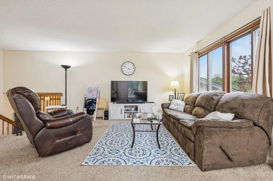 2528 Birchview Lane, Minnetonka, MN 55305