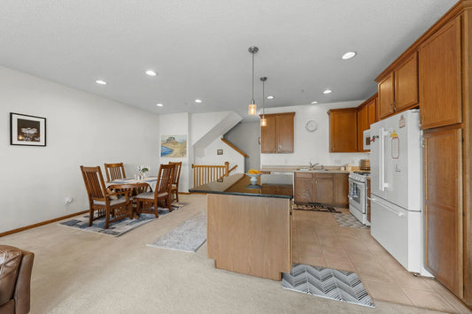 4735 Victor Path, Hugo, MN 55038