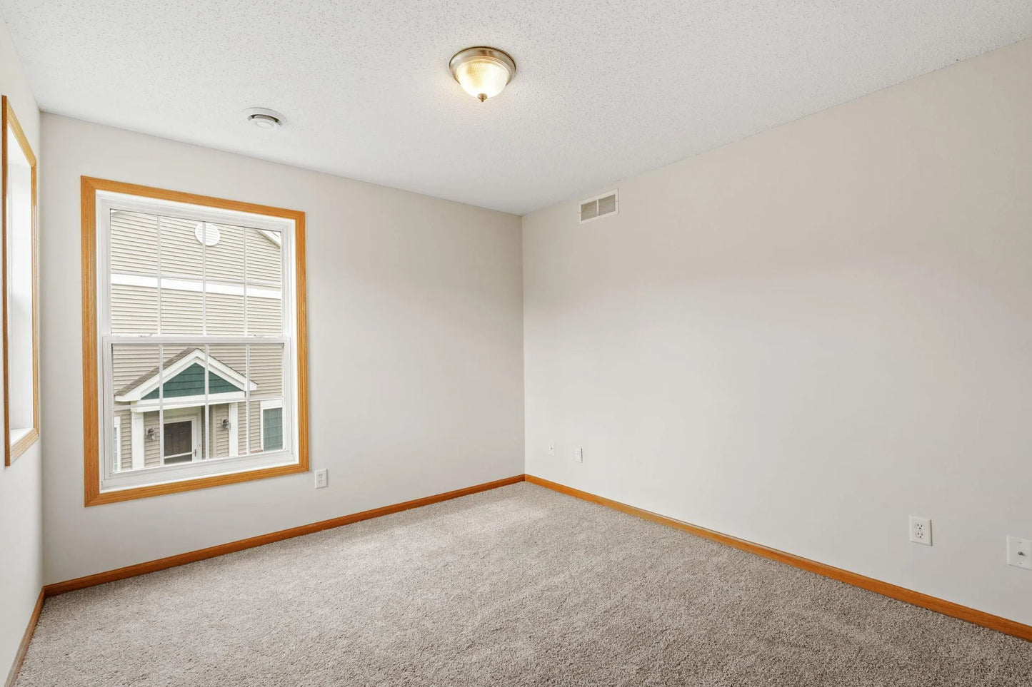 5423 Elm Grove Avenue, New Hope, MN 55428