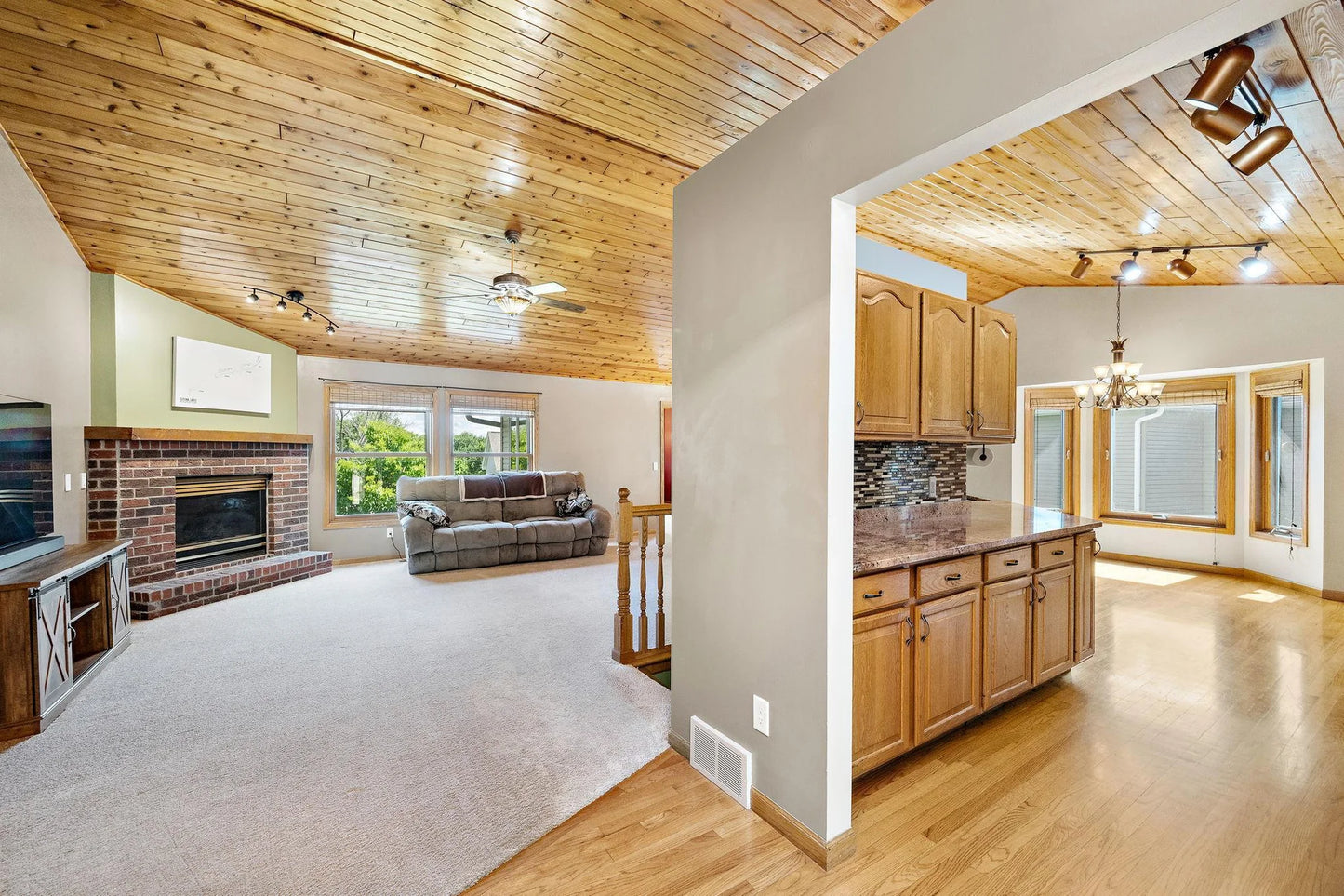 20604 Jasmine Path, Lakeville, MN 55044