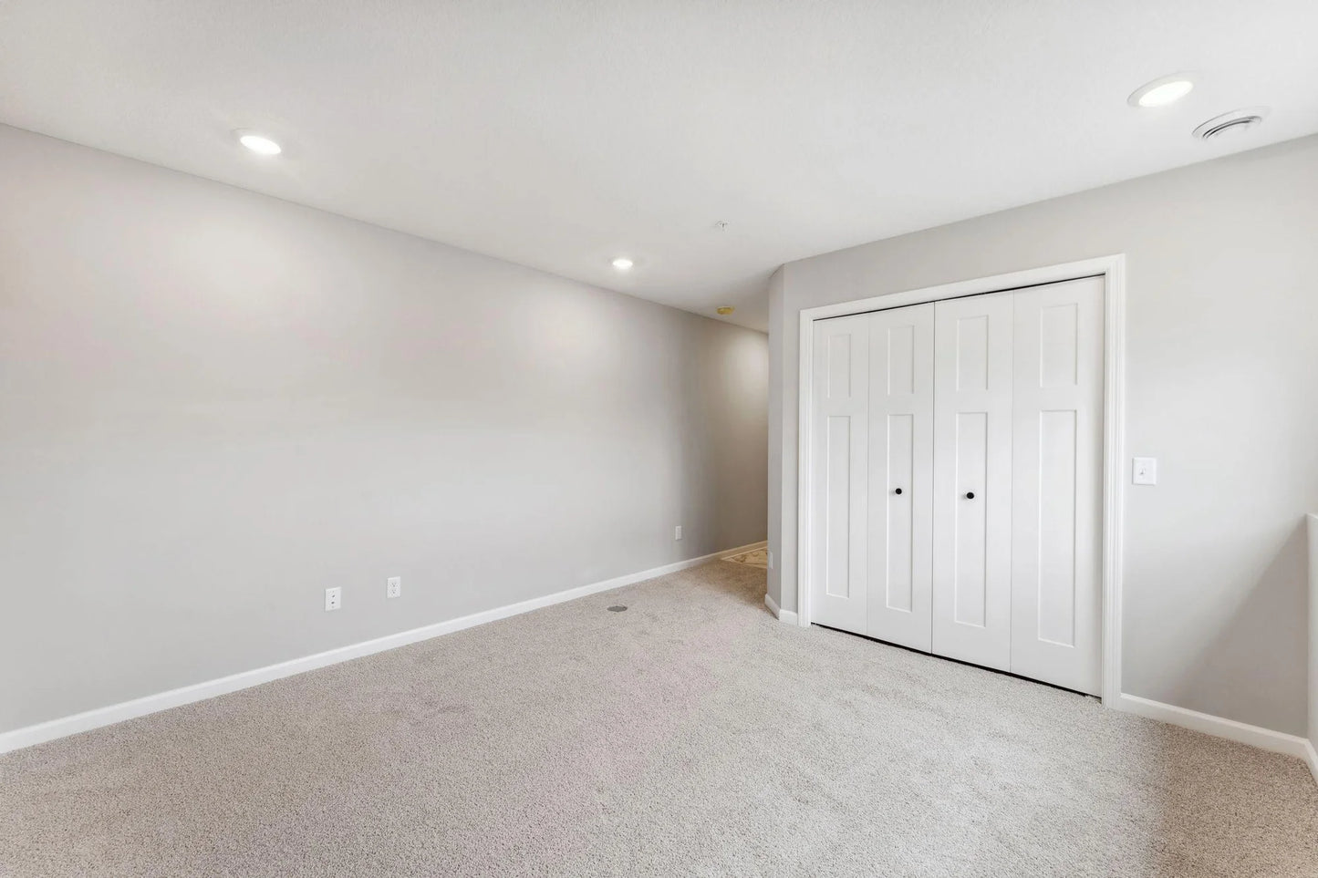 6742 Wildflower Way, Minnetrista, MN 55331