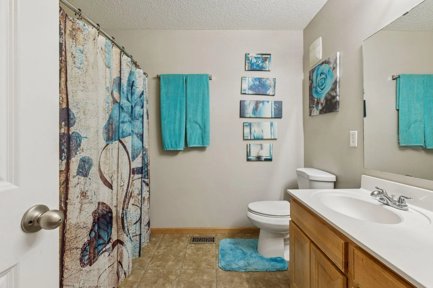 5124 Scott Path, Robbinsdale, MN 55422