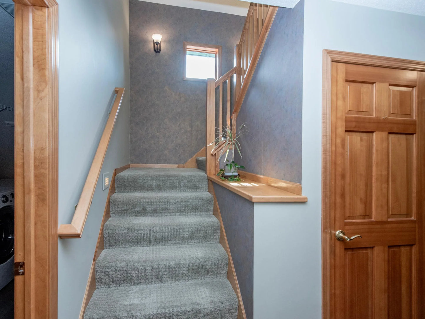 1407 Midway Parkway, Saint Paul, MN 55108