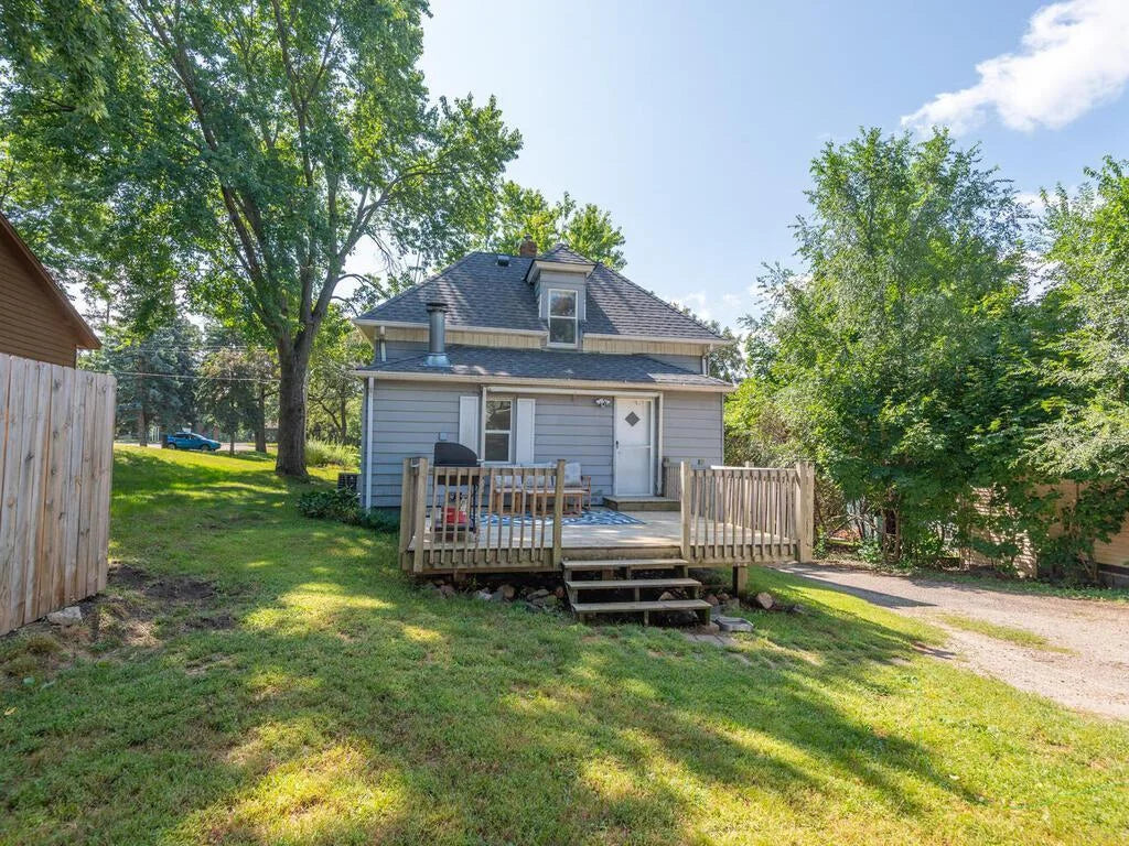 5102 Memorial Trail, Prior Lake, MN 55372