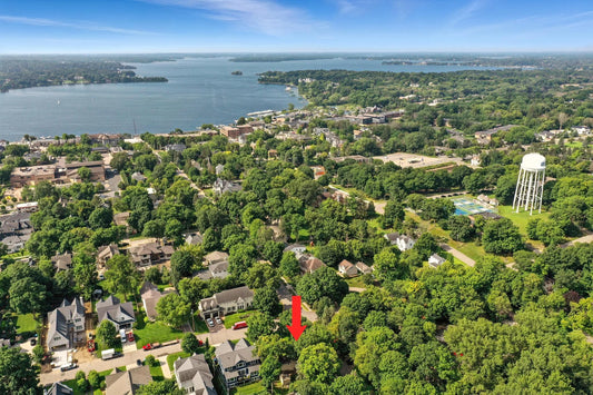 607 Gardner Street, Wayzata, MN 55391
