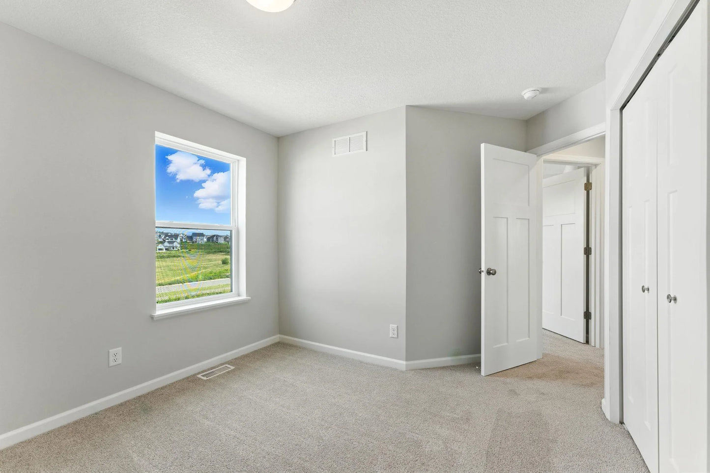 10373 Birchwood Circle, Victoria, MN 55318