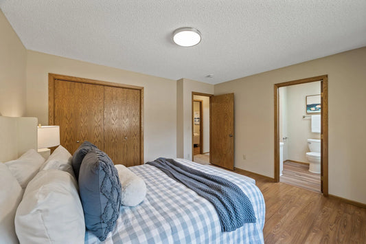5933 Birchwood Street, Shoreview, MN 55126