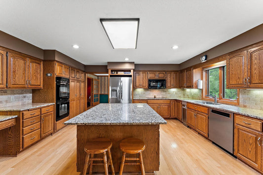 2501 112th Street, Bloomington, MN 55431