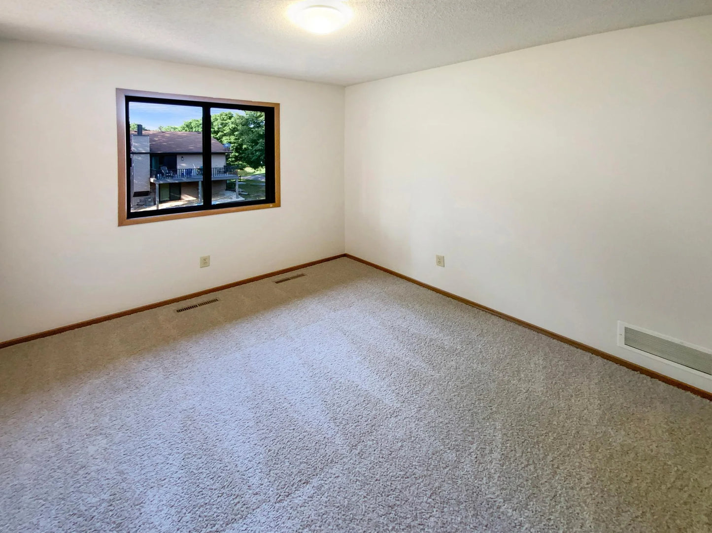 5167 148th Street, Apple Valley, MN 55124