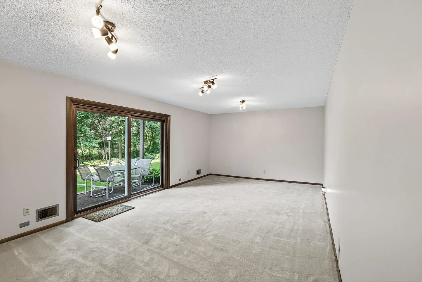10306 Berkshire Road, Bloomington, MN 55437