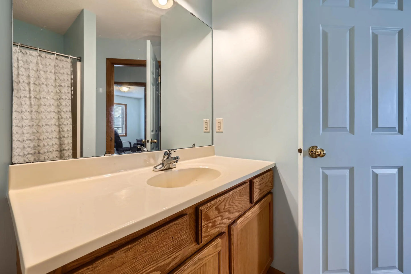 915 Harmony Path, Norwood Young America, MN 55397