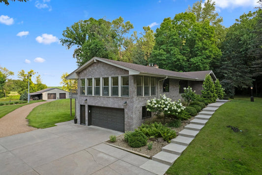 10366 Fenner Avenue, Delano, MN 55328