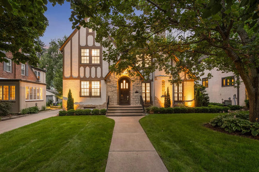 4627 Bruce Avenue , Edina, MN 55424