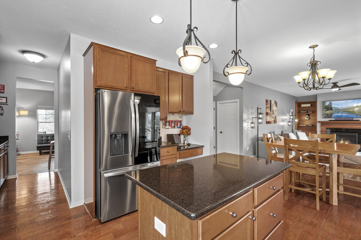 3297 Thornton Drive, Prior Lake, MN 55372