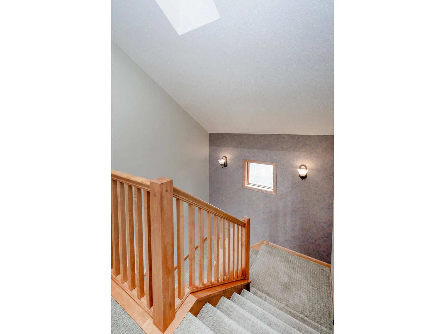 1407 Midway Parkway, Saint Paul, MN 55108
