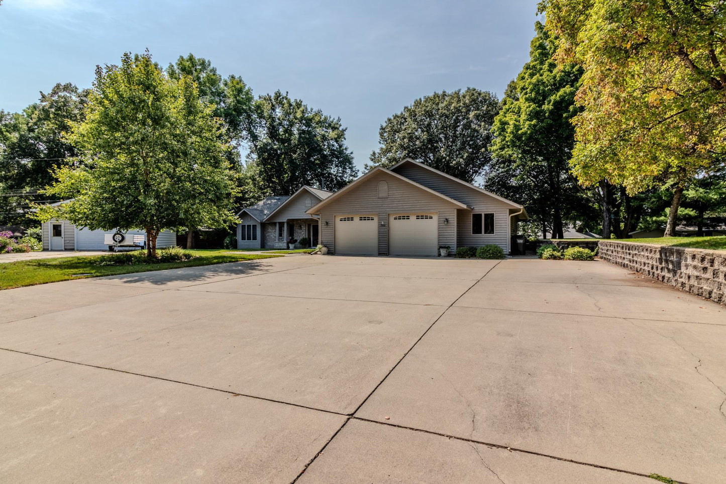 2000 Romeo Way, Avon, MN 56310