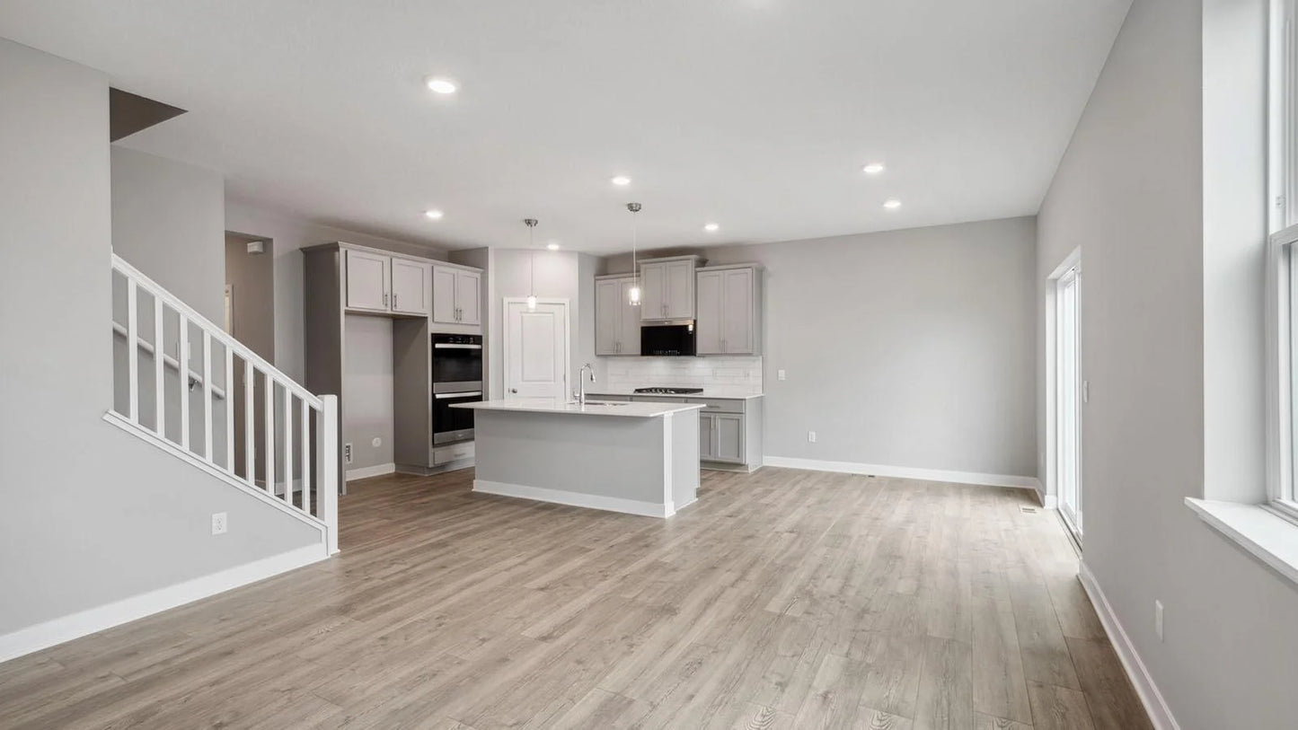 17074 Dimension Avenue, Lakeville, MN 55044