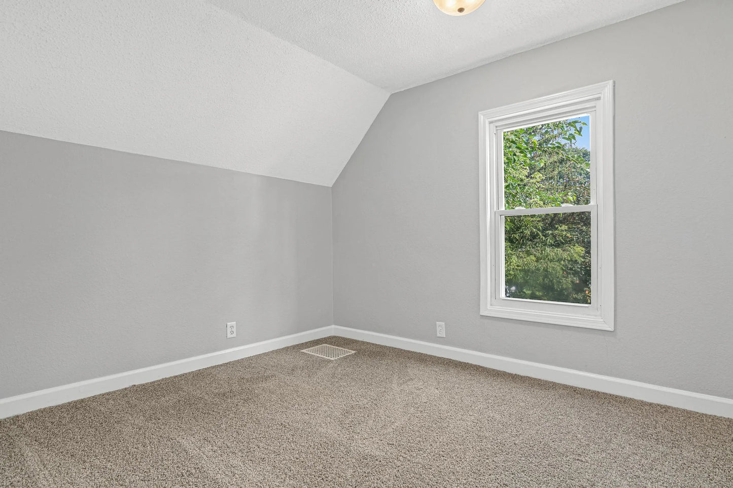 259 Curtice Street, Saint Paul, MN 55107