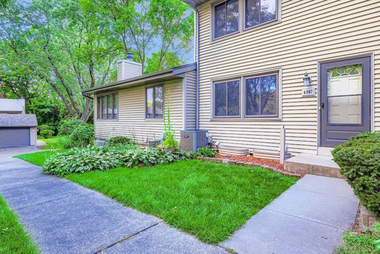 4387 Arden View Court, Arden Hills, MN 55112