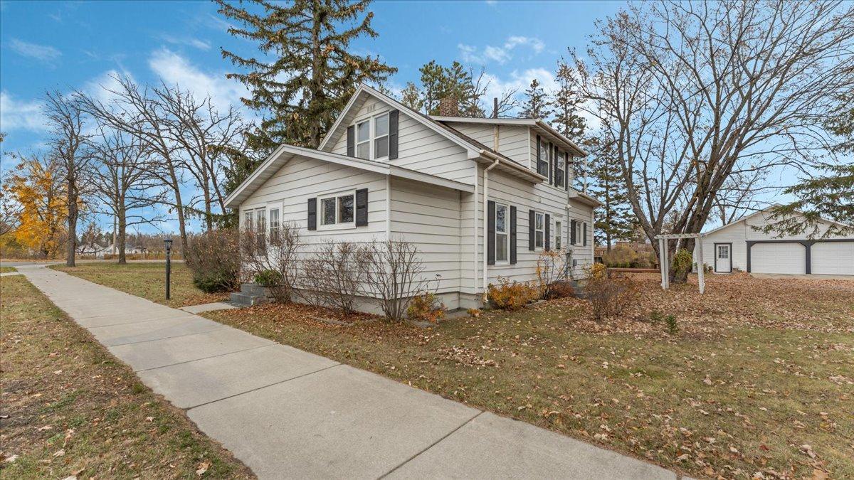 104 Riverside Avenue, Park Rapids, MN 56470