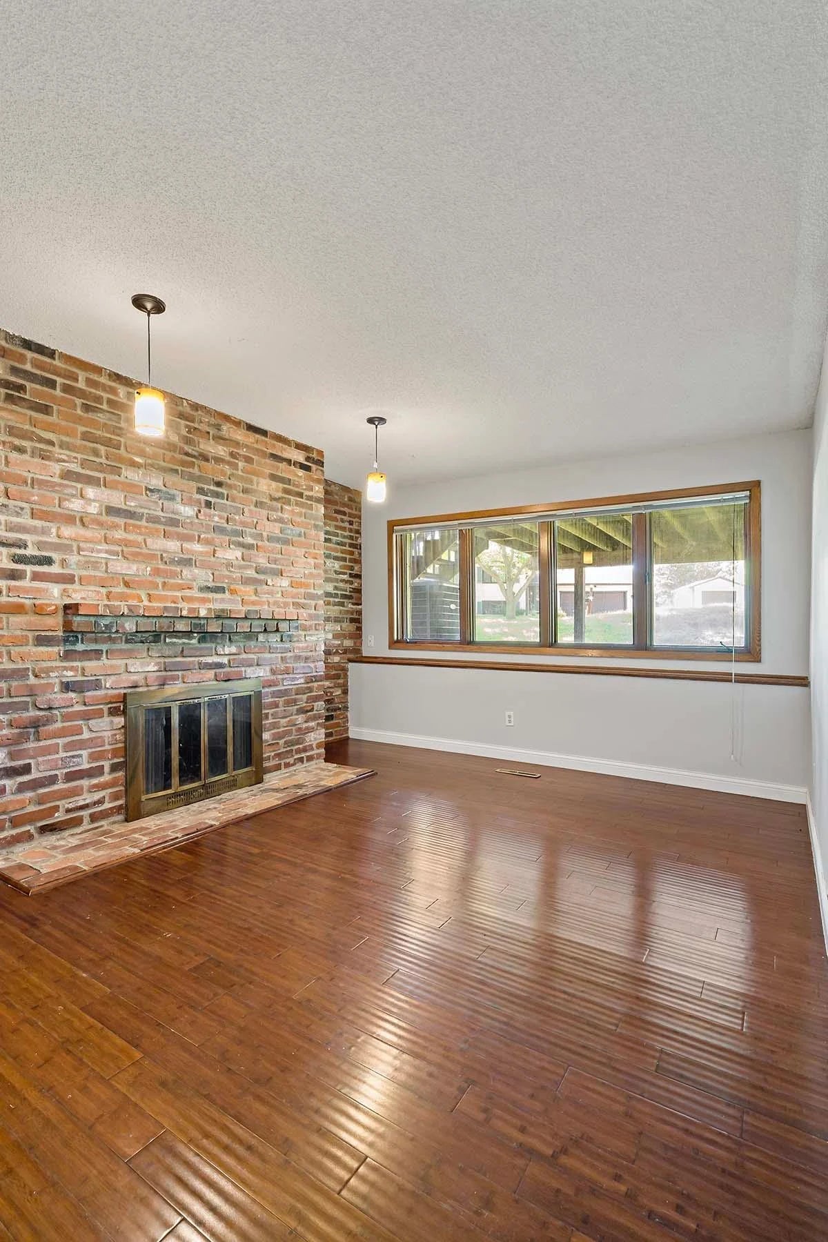 5105 Balsam Lane, Plymouth, MN 55442