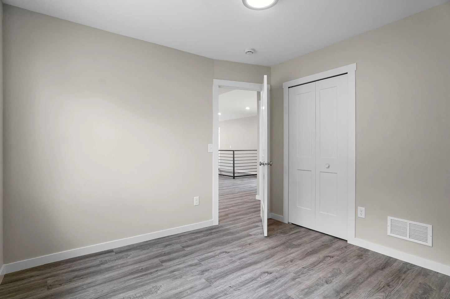 5244 Vincent Avenue, Brooklyn Center, MN 55430