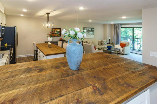 10501 Cedar Lake Road, Minnetonka, MN 55305