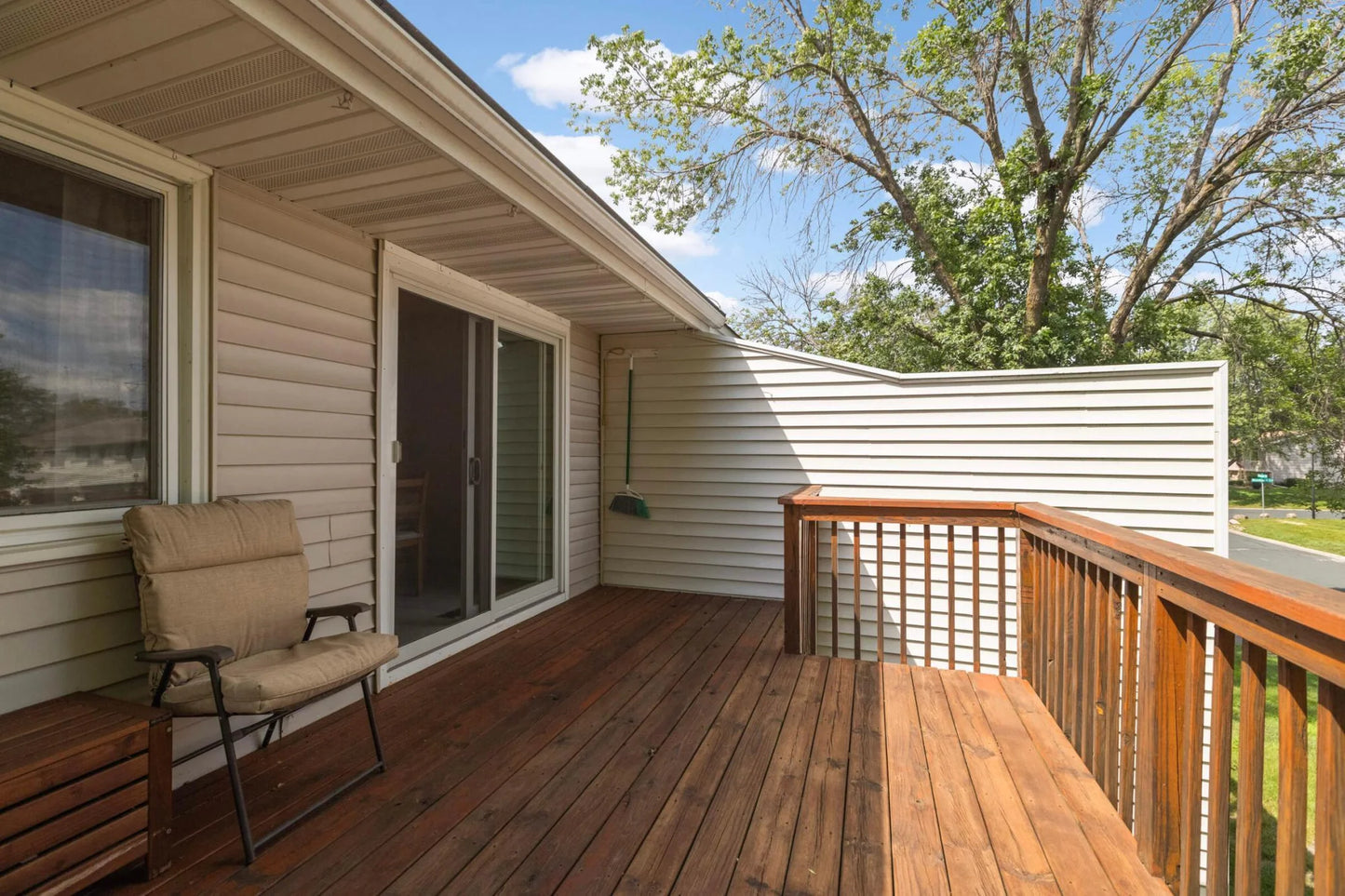 4448 Woodgate Point, Eagan, MN 55122