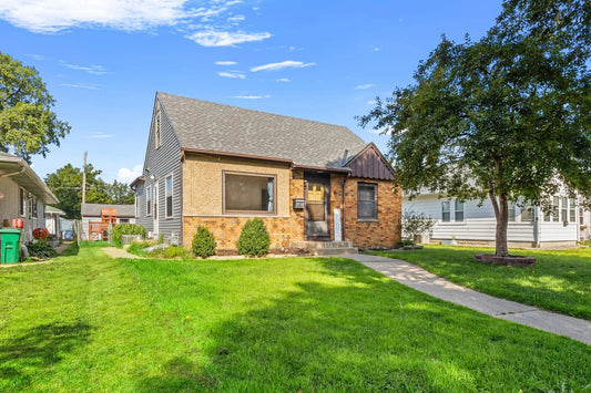 5748 35th Avenue, Minneapolis, MN 55417
