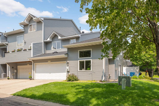 537 Woodduck Drive, Woodbury, MN 55125