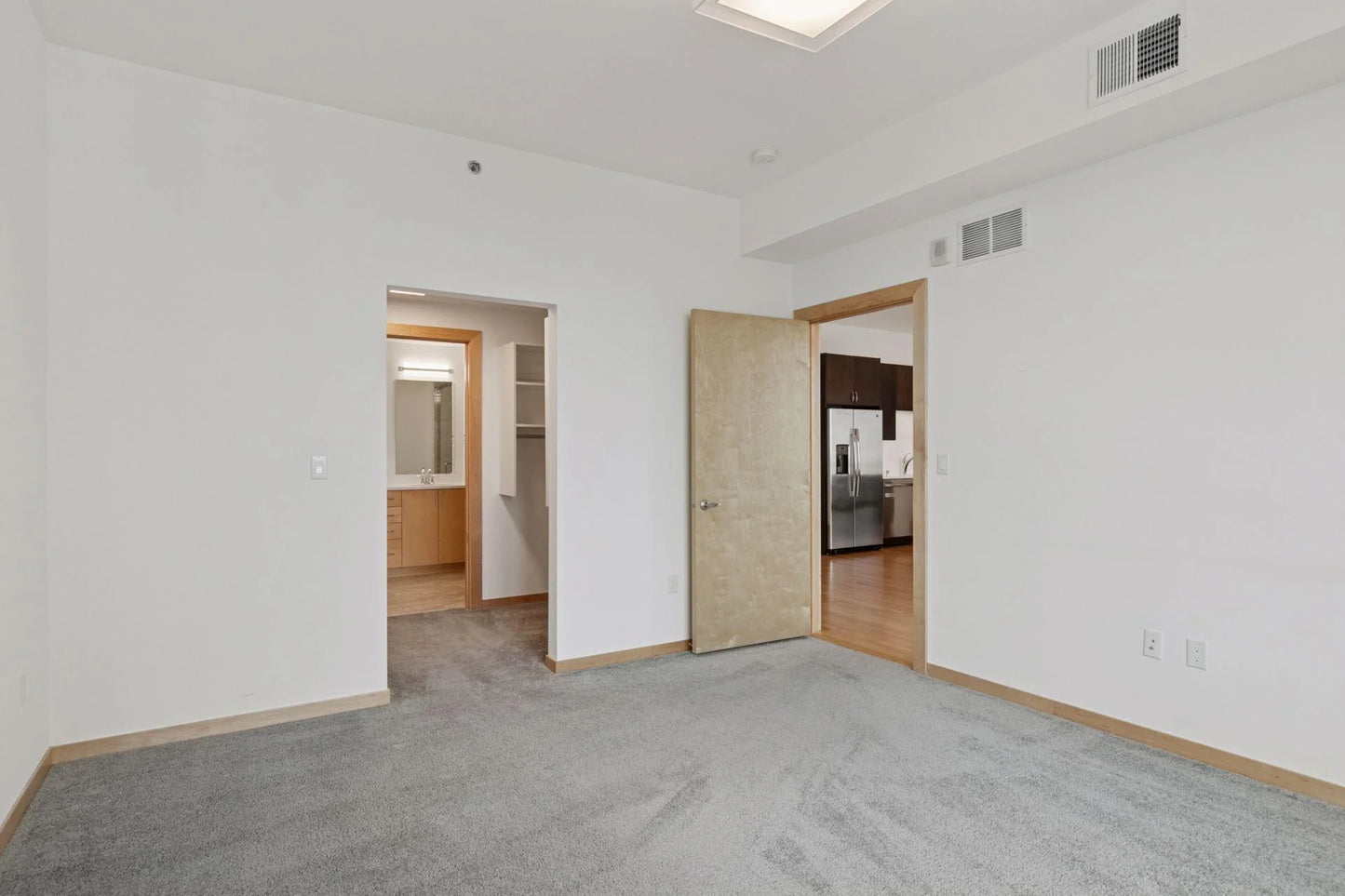 1240 2nd Street, Minneapolis, MN 55415