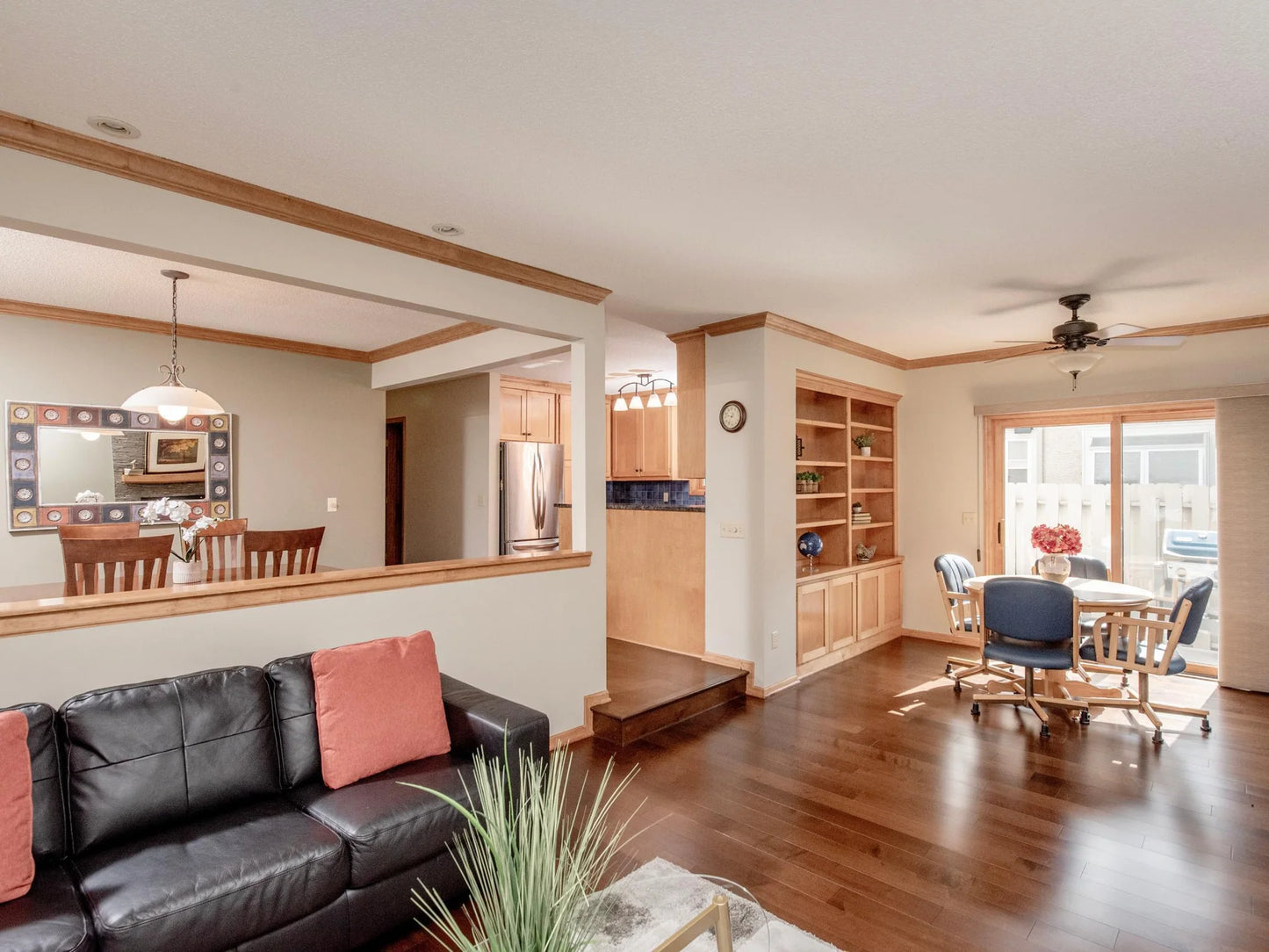 1407 Midway Parkway, Saint Paul, MN 55108