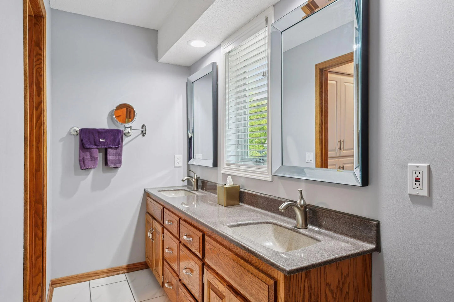 475 Oakhill Road, Chaska, MN 55318