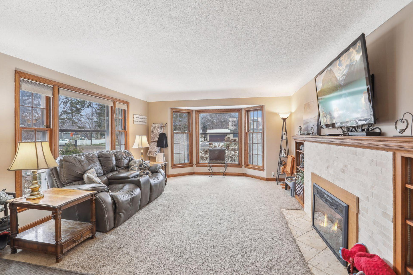 3315 Centerville Road, Vadnais Heights, MN 55127