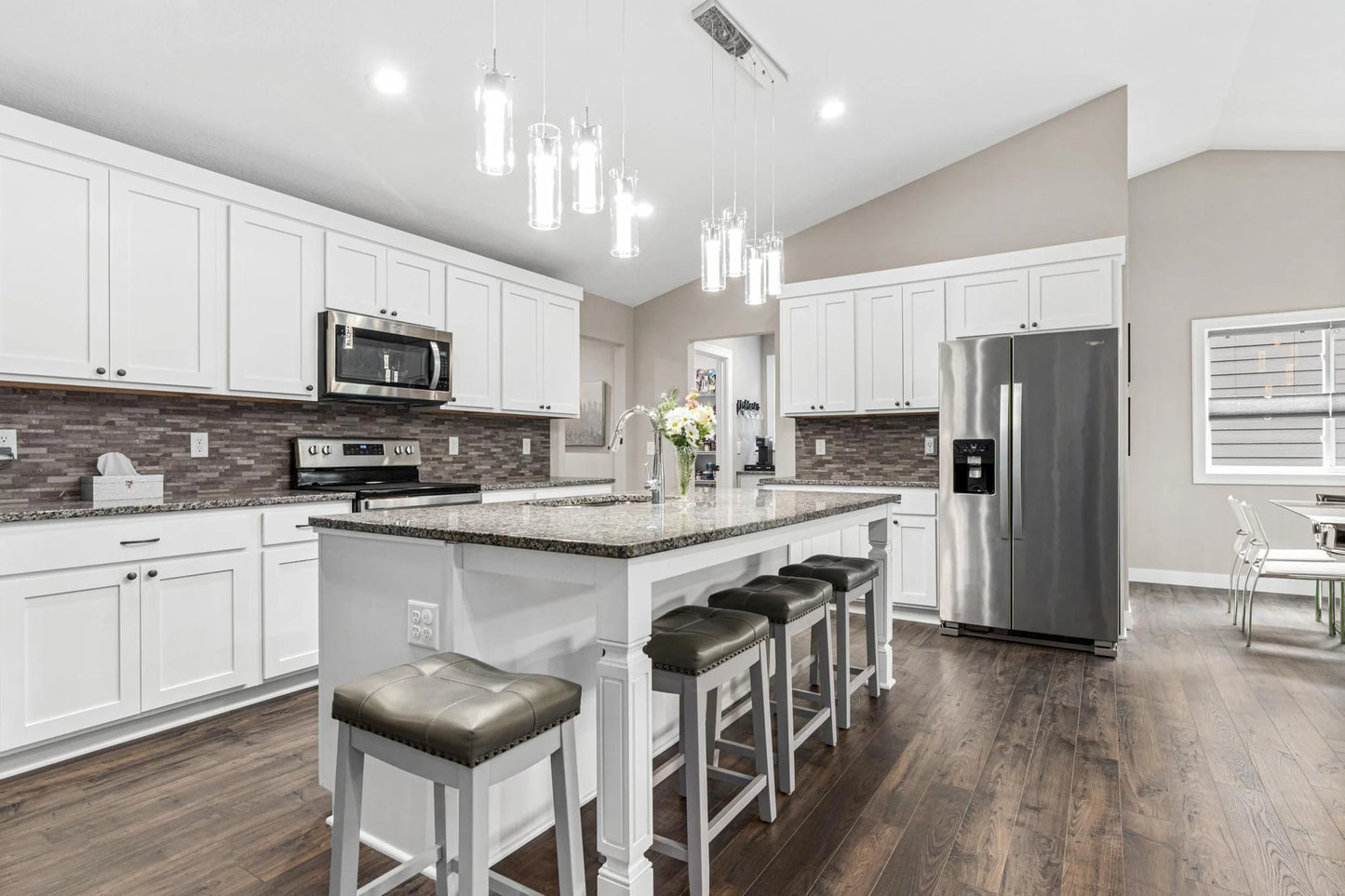 5030 Dale Ridge Road, Woodbury, MN 55129