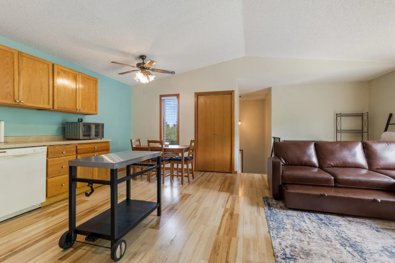 4488 Cinnamon Ridge Trail, Eagan, MN 55122