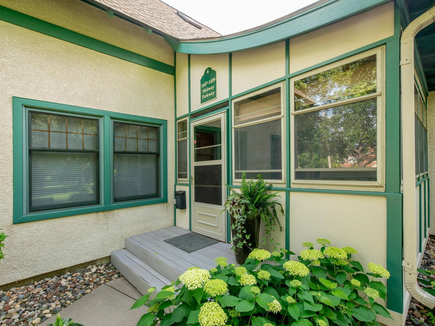 1407 Midway Parkway, Saint Paul, MN 55108