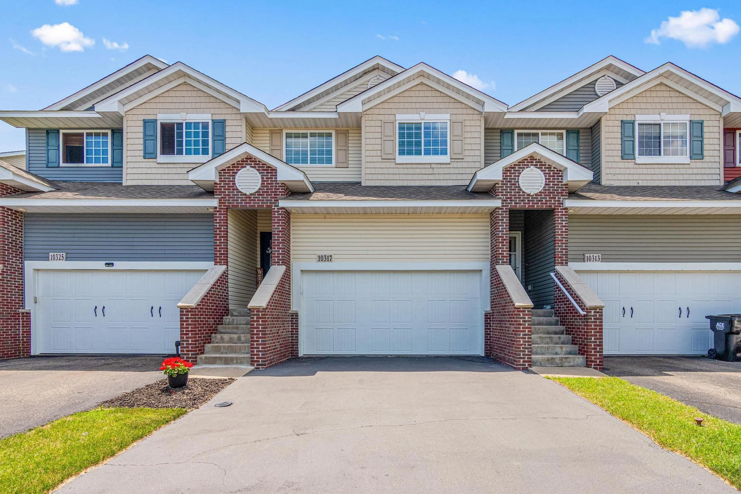10317 Kittredge Parkway, Otsego, MN 55301