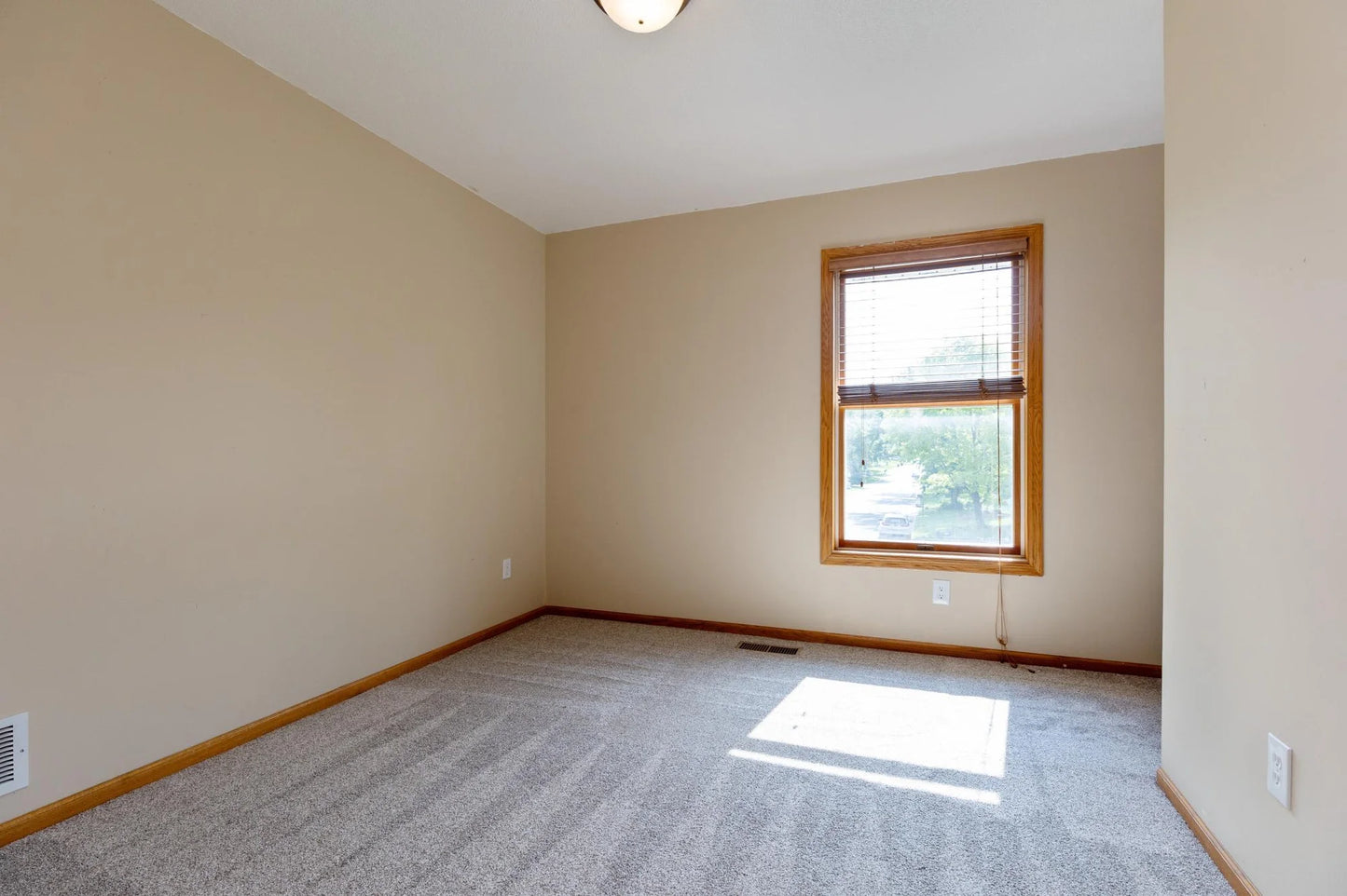 14500 Raleigh Avenue, Savage, MN 55378