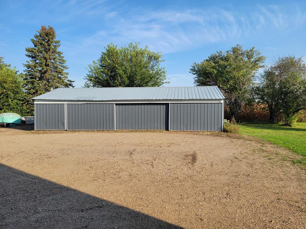 13248 County Road 25 , New Ulm, MN 56073