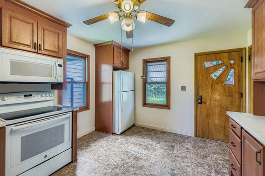 2524 Mayer Lane, Maplewood, MN 55119