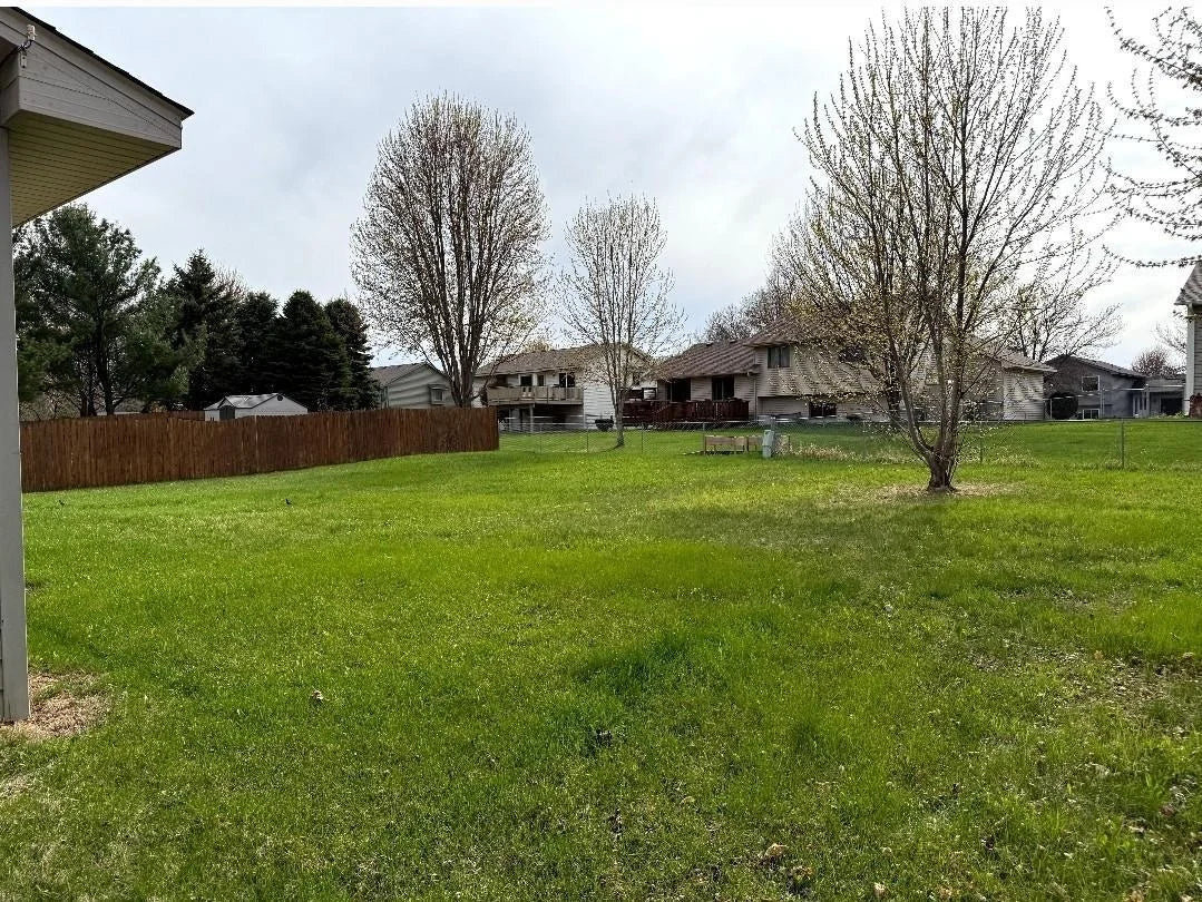9007 Hampshire Avenue, Brooklyn Park, MN 55445