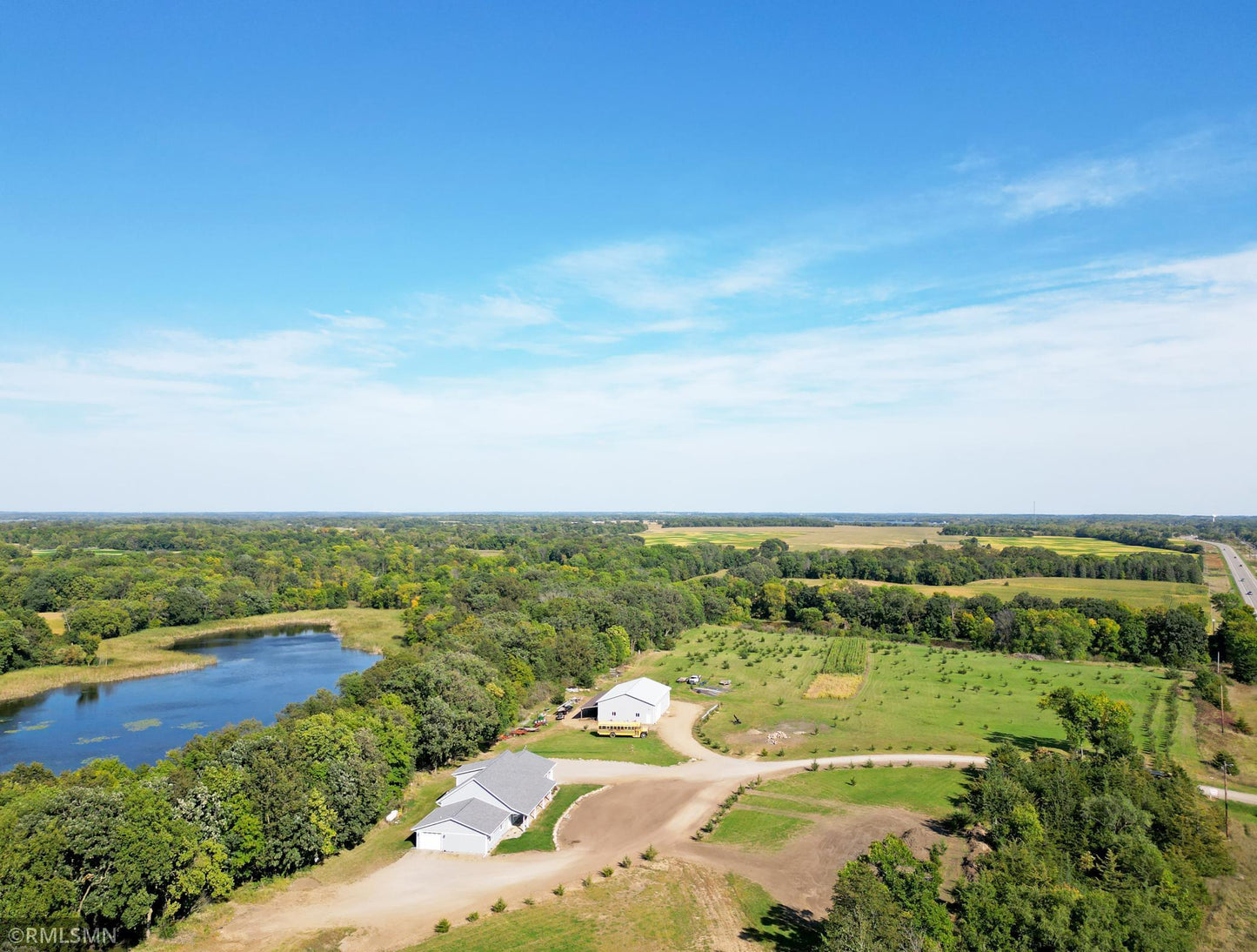 13796 State Highway 55 , Annandale, MN 55302