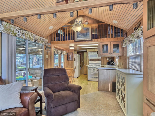 10255 Nevens Avenue, South Haven, MN 55382